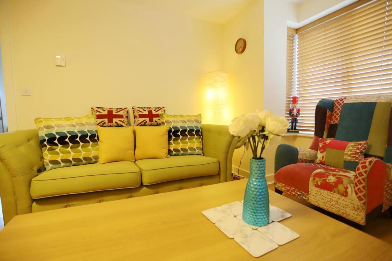 Apartamento Easytravel Luxury Nec/Airport 3 Beds House Birmingam Exterior foto